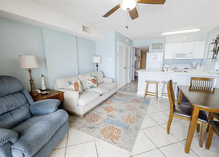 Comfortable Gulf-front With Pool Hot Tub Washer Dryer & Ac Holiday home Gulf Shores