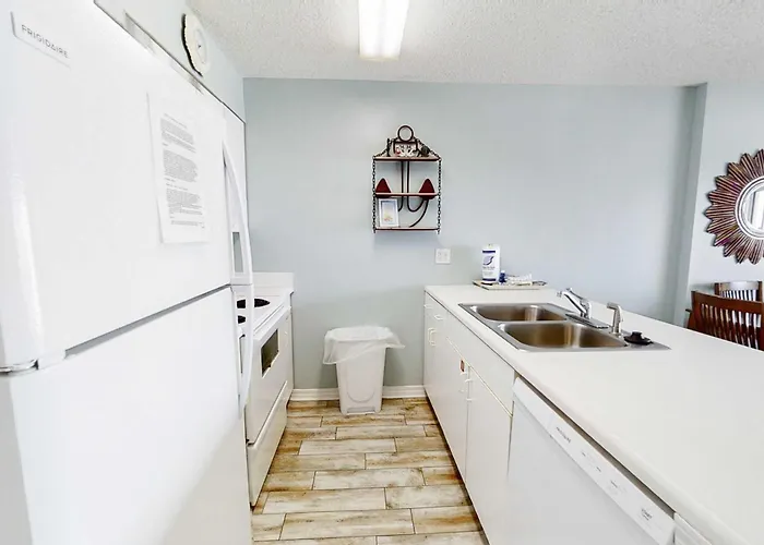 Comfortable Gulf-front With Pool Hot Tub Washer Dryer & Ac Gulf Shores