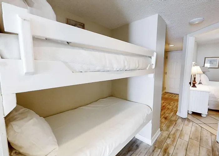 Comfortable Gulf-front With Pool Hot Tub Washer Dryer & Ac * Gulf Shores